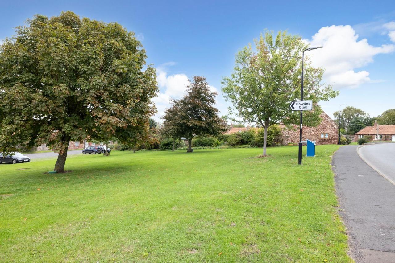 2 Bed Haywood Cottage With Garden Stenton Esterno foto